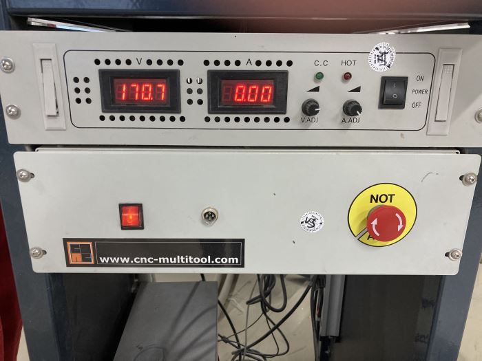 Régulateur de courant automatique pour machine de découpe CNC fil chaud